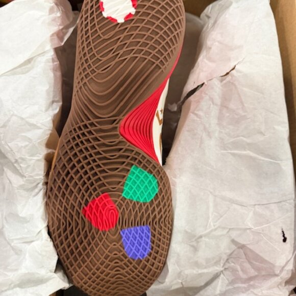 NIB Converse Gingerbread - Picture 7 of 15